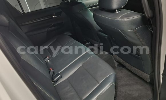 Acheter Occasion Voiture Toyota Hilux Blanc à Livingstone, Zambie Acheter Occasion Voiture Toyota Hilux Blanc à Livingstone, Zambie