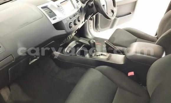 Acheter Occasion Voiture Toyota Fortuner Blanc à Livingstone, Zambie Acheter Occasion Voiture Toyota Fortuner Blanc à Livingstone, Zambie