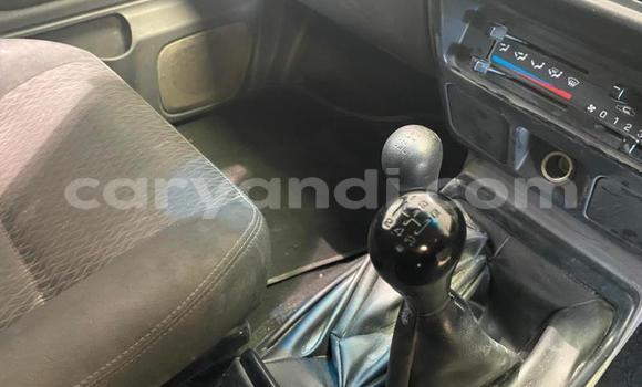 Acheter Occasion Voiture Nissan Hardbody Blanc à Lusaka, Zambie Acheter Occasion Voiture Nissan Hardbody Blanc à Lusaka, Zambie