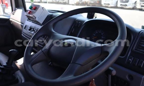 Acheter Occasion Utilitaire Mitsubishi Fuso Blanc à Lusaka, Zambie Acheter Occasion Utilitaire Mitsubishi Fuso Blanc à Lusaka, Zambie