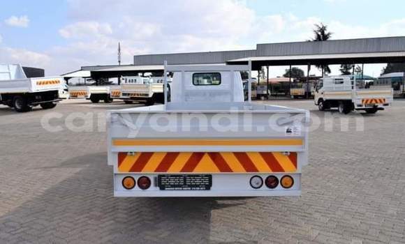 Acheter Occasion Utilitaire Toyota Dyna Blanc à Lusaka, Zambie Acheter Occasion Utilitaire Toyota Dyna Blanc à Lusaka, Zambie
