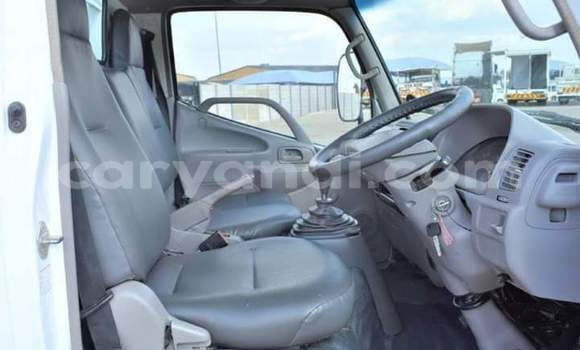 Acheter Occasion Utilitaire Toyota Dyna Blanc à Lusaka, Zambie Acheter Occasion Utilitaire Toyota Dyna Blanc à Lusaka, Zambie