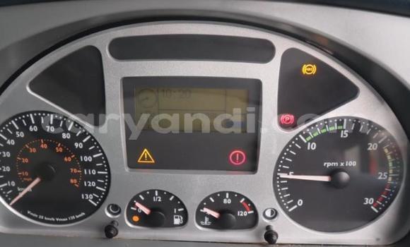 Acheter Occasion Utilitaire Iveco Cargo Blanc à Ndola, Zambie Acheter Occasion Utilitaire Iveco Cargo Blanc à Ndola, Zambie