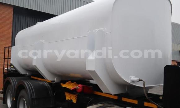 Acheter Occasion Utilitaire Iveco Cargo Blanc à Ndola, Zambie Acheter Occasion Utilitaire Iveco Cargo Blanc à Ndola, Zambie