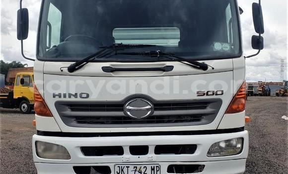 Acheter Occasion Utilitaire Hino 300 Series Blanc à Lusaka, Zambie Acheter Occasion Utilitaire Hino 300 Series Blanc à Lusaka, Zambie