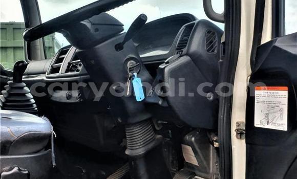 Acheter Occasion Utilitaire Hino 300 Series Blanc à Lusaka, Zambie Acheter Occasion Utilitaire Hino 300 Series Blanc à Lusaka, Zambie