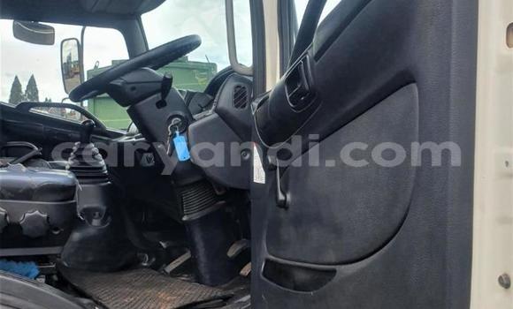 Acheter Occasion Utilitaire Hino 300 Series Blanc à Lusaka, Zambie Acheter Occasion Utilitaire Hino 300 Series Blanc à Lusaka, Zambie