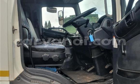 Acheter Occasion Utilitaire Hino 300 Series Blanc à Lusaka, Zambie Acheter Occasion Utilitaire Hino 300 Series Blanc à Lusaka, Zambie