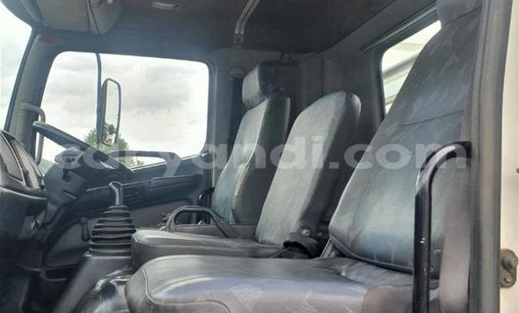 Acheter Occasion Utilitaire Hino 300 Series Blanc à Lusaka, Zambie Acheter Occasion Utilitaire Hino 300 Series Blanc à Lusaka, Zambie