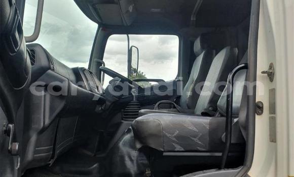 Acheter Occasion Utilitaire Hino 300 Series Blanc à Lusaka, Zambie Acheter Occasion Utilitaire Hino 300 Series Blanc à Lusaka, Zambie