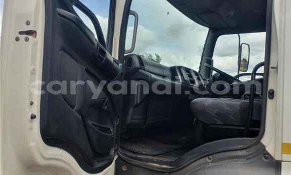 Acheter Occasion Utilitaire Hino 300 Series Blanc à Lusaka, Zambie Acheter Occasion Utilitaire Hino 300 Series Blanc à Lusaka, Zambie