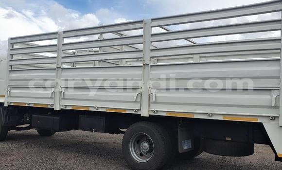 Acheter Occasion Utilitaire Hino 300 Series Blanc à Lusaka, Zambie Acheter Occasion Utilitaire Hino 300 Series Blanc à Lusaka, Zambie