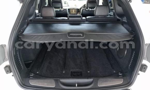 Acheter Occasion Voiture Jeep Grand Cherokee Blanc à Lusaka, Zambie Acheter Occasion Voiture Jeep Grand Cherokee Blanc à Lusaka, Zambie