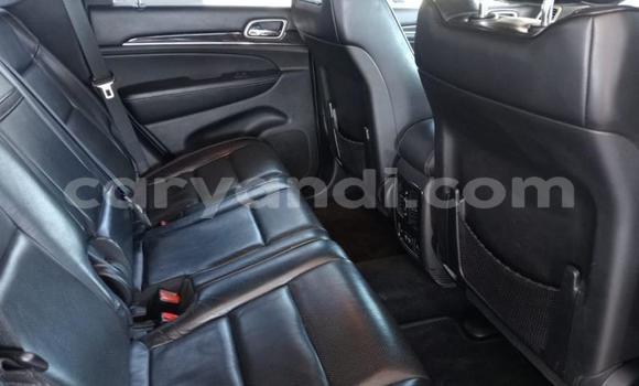 Acheter Occasion Voiture Jeep Grand Cherokee Blanc à Lusaka, Zambie Acheter Occasion Voiture Jeep Grand Cherokee Blanc à Lusaka, Zambie