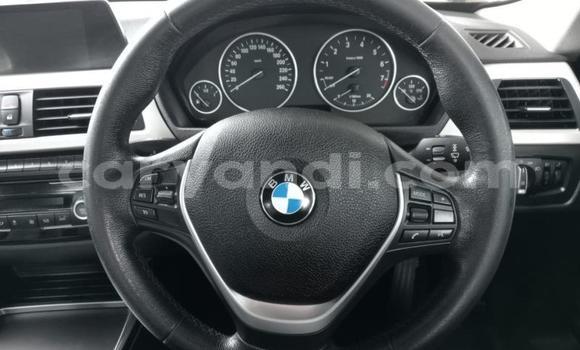 Acheter Occasion Voiture BMW 3–Series Blanc à Lusaka, Zambie Acheter Occasion Voiture BMW 3–Series Blanc à Lusaka, Zambie