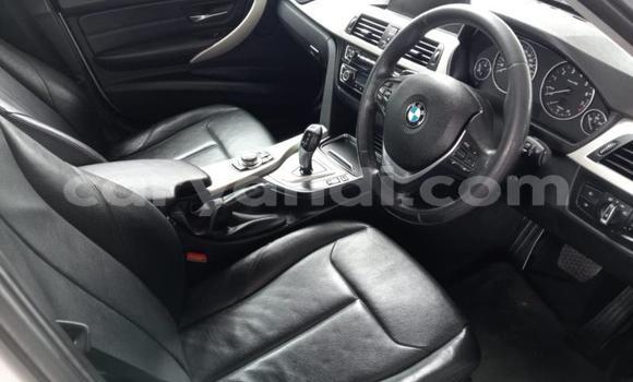 Acheter Occasion Voiture BMW 3–Series Blanc à Lusaka, Zambie Acheter Occasion Voiture BMW 3–Series Blanc à Lusaka, Zambie
