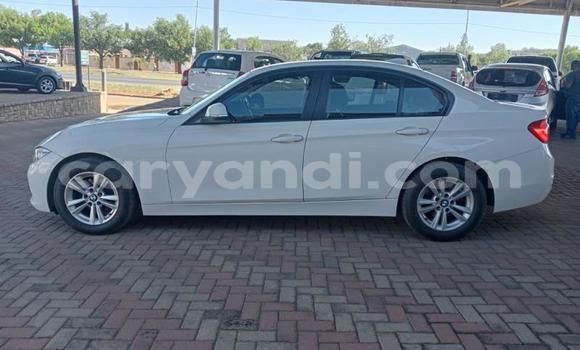 Acheter Occasion Voiture BMW 3–Series Blanc à Lusaka, Zambie Acheter Occasion Voiture BMW 3–Series Blanc à Lusaka, Zambie