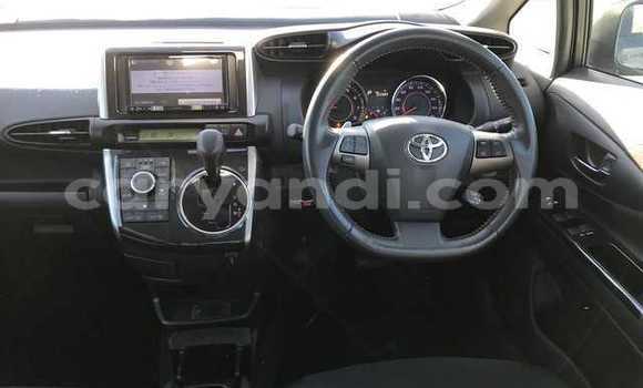 Acheter Occasion Voiture Toyota Wish Gris à Livingstone, Zambie Acheter Occasion Voiture Toyota Wish Gris à Livingstone, Zambie