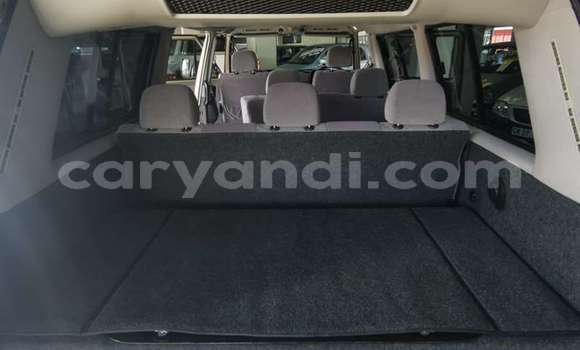 Nunua Ilio tumika Volkswagen Caravelle Brown Gari ndani ya Livingstone nchini Zambia Nunua Ilio tumika Volkswagen Caravelle Brown Gari ndani ya Livingstone nchini Zambia