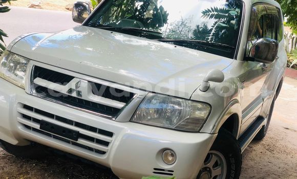 Buy Used Mitsubishi Pajero White Car in Lusaka in Zambia Buy Used Mitsubishi Pajero White Car in Lusaka in Zambia
