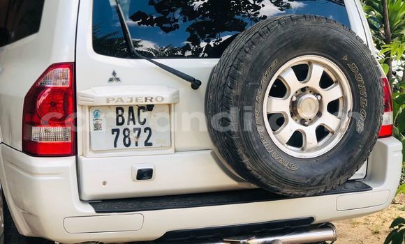 Buy Used Mitsubishi Pajero White Car in Lusaka in Zambia Buy Used Mitsubishi Pajero White Car in Lusaka in Zambia