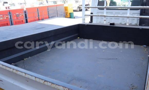 Acheter Occasion Utilitaire Isuzu FTR 850 Blanc à Lusaka, Zambie Acheter Occasion Utilitaire Isuzu FTR 850 Blanc à Lusaka, Zambie