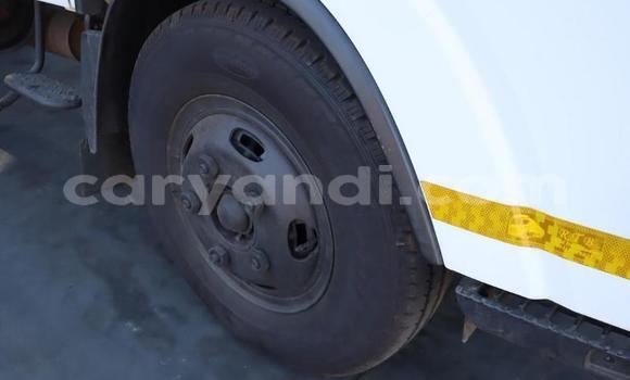 Acheter Occasion Utilitaire Isuzu FTR 850 Blanc à Lusaka, Zambie Acheter Occasion Utilitaire Isuzu FTR 850 Blanc à Lusaka, Zambie