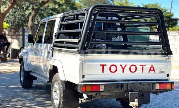 Tenga Tsaru Toyota Land Cruiser Prado Zvimwe Mota in Lusaka in Zambia Tenga Tsaru Toyota Land Cruiser Prado Zvimwe Mota in Lusaka in Zambia