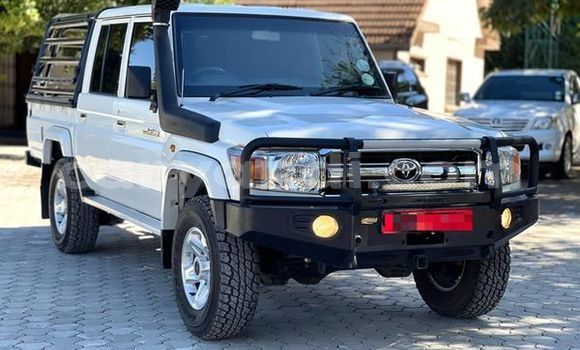 Tenga Tsaru Toyota Land Cruiser Prado Zvimwe Mota in Lusaka in Zambia Tenga Tsaru Toyota Land Cruiser Prado Zvimwe Mota in Lusaka in Zambia