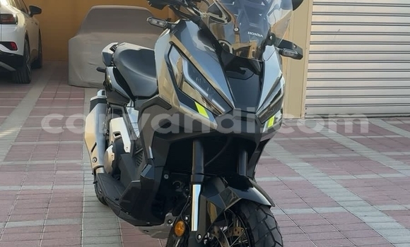Buy Used Honda X-ADV Beige Bike in Lusaka in Zambia