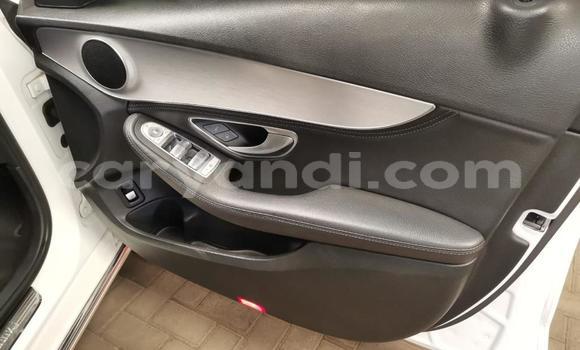 Tenga Tsaru Mercedes-Benz C-Classe Chena Mota in Chingola in Zambia Tenga Tsaru Mercedes-Benz C-Classe Chena Mota in Chingola in Zambia