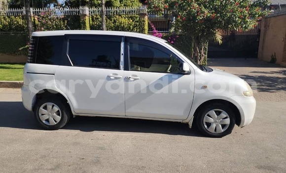 Tenga Tsaru Toyota Sienta Chena Mota in Lusaka in Zambia Tenga Tsaru Toyota Sienta Chena Mota in Lusaka in Zambia
