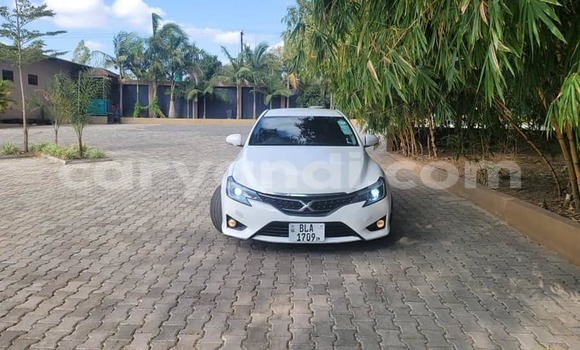 Tenga Tsaru Toyota Mark X Chena Mota in Lusaka in Zambia Tenga Tsaru Toyota Mark X Chena Mota in Lusaka in Zambia