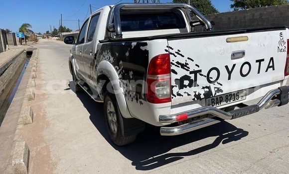 Tenga Tsaru Toyota Hilux Chena Mota in Lusaka in Zambia Tenga Tsaru Toyota Hilux Chena Mota in Lusaka in Zambia