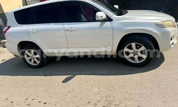 Acheter Occasion Voiture Toyota Vanguard Blanc à Chinsali, Nord Acheter Occasion Voiture Toyota Vanguard Blanc à Chinsali, Nord