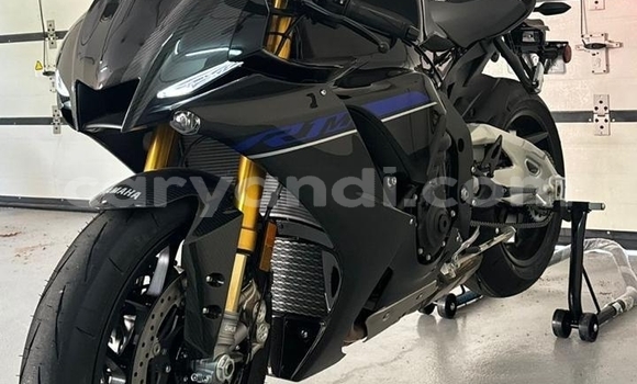 Acheter Occasion Moto Yamaha R1 Noir à Lusaka, Zambie