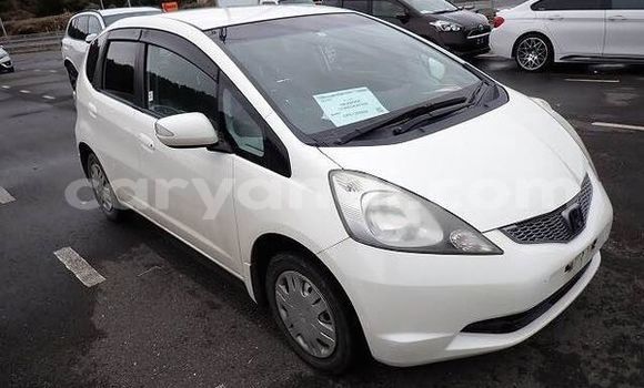Acheter Occasion Voiture Honda FIT Blanc à Lusaka, Zambie Acheter Occasion Voiture Honda FIT Blanc à Lusaka, Zambie