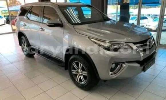 Tenga Tsaru Toyota Fortuner Zvimwe Mota in Lusaka in Zambia Tenga Tsaru Toyota Fortuner Zvimwe Mota in Lusaka in Zambia