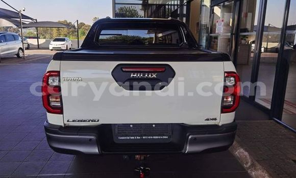 Tenga Tsaru Toyota Hilux Zvimwe Mota in Lusaka in Zambia Tenga Tsaru Toyota Hilux Zvimwe Mota in Lusaka in Zambia