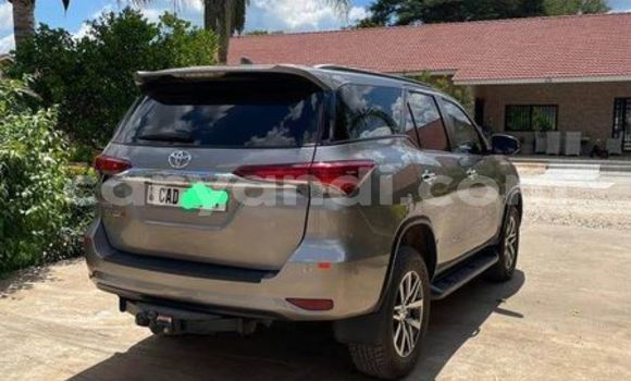 Tenga Tsaru Toyota Fortuner Zvimwe Mota in Lusaka in Zambia Tenga Tsaru Toyota Fortuner Zvimwe Mota in Lusaka in Zambia
