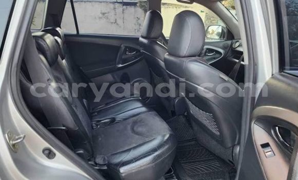 Tenga Tsaru Toyota Vanguard Zvimwe Mota in Lusaka in Zambia