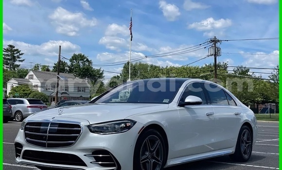 Buy Used Mercedes‒Benz S–Class White Car in Chambishi in Copperbelt