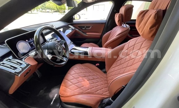 Buy Used Mercedes‒Benz S–Class White Car in Chambishi in Copperbelt Buy Used Mercedes‒Benz S–Class White Car in Chambishi in Copperbelt