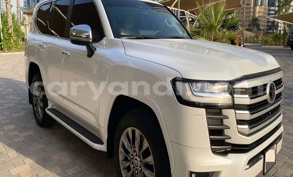 Nunua Ilio tumika Toyota Land Cruiser Nyeupe Gari ndani ya Kasama nchini Zambia Nunua Ilio tumika Toyota Land Cruiser Nyeupe Gari ndani ya Kasama nchini Zambia