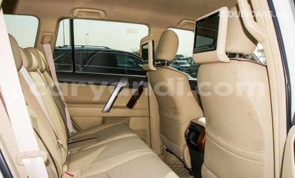 Nunua Imported Toyota Prado Nyeupe Gari ndani ya Import - Dubai nchini Zambia Nunua Imported Toyota Prado Nyeupe Gari ndani ya Import - Dubai nchini Zambia