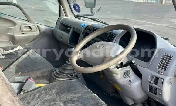 Tenga Tsaru Hino 300 Series Zvimwe Rori in Chinsali in Northern Tenga Tsaru Hino 300 Series Zvimwe Rori in Chinsali in Northern