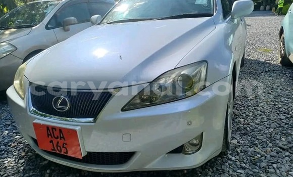 Nunua Ilio tumika Lexus IS 300 Nyeupe Gari ndani ya Chipata nchini Zambia