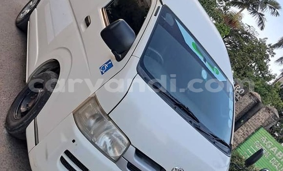 Acheter Occasion Voiture Toyota Hiace Blanc à Import - Dubai, Zambie Acheter Occasion Voiture Toyota Hiace Blanc à Import - Dubai, Zambie