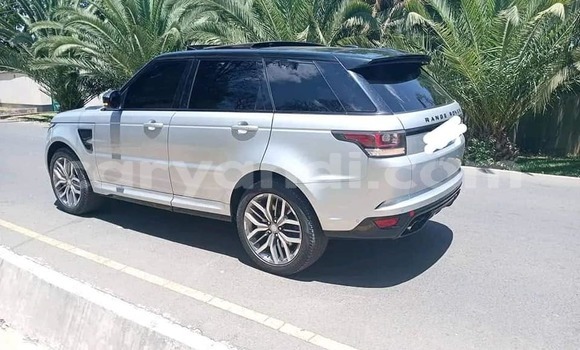 Acheter Occasion Voiture Range Rover Range Rover Blanc à Chipata, Zambie Acheter Occasion Voiture Range Rover Range Rover Blanc à Chipata, Zambie