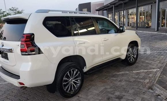 Acheter Occasion Voiture Toyota Prado Blanc à Choma, Du sud Acheter Occasion Voiture Toyota Prado Blanc à Choma, Du sud